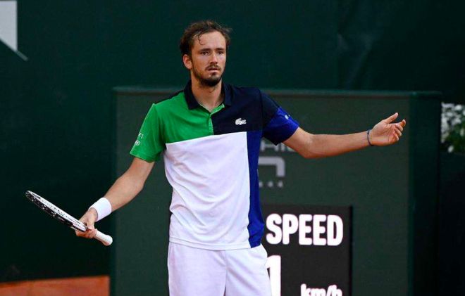 马特乌斯：我和马拉多纳就像梅西和C罗，但我们场外相处更多